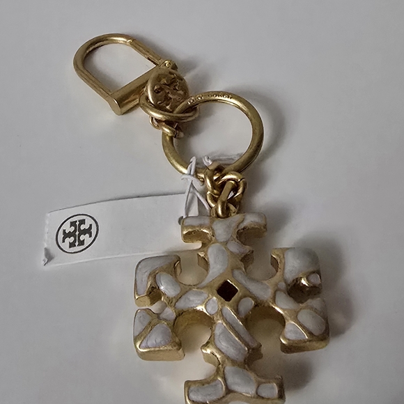 Tory Burch Accessories - Tory Burch Gold and White Key Holder
